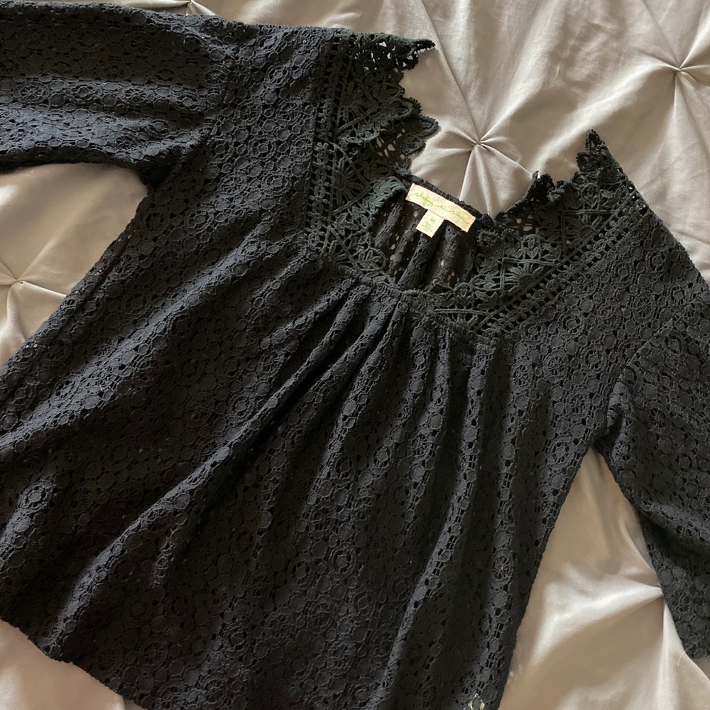 Short Sleeve Lace Top